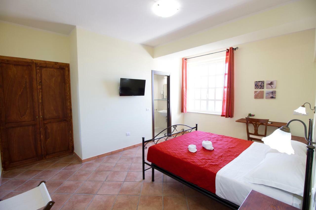 Guest House Capitan Libeccio โตรเปอา ภายนอก รูปภาพ