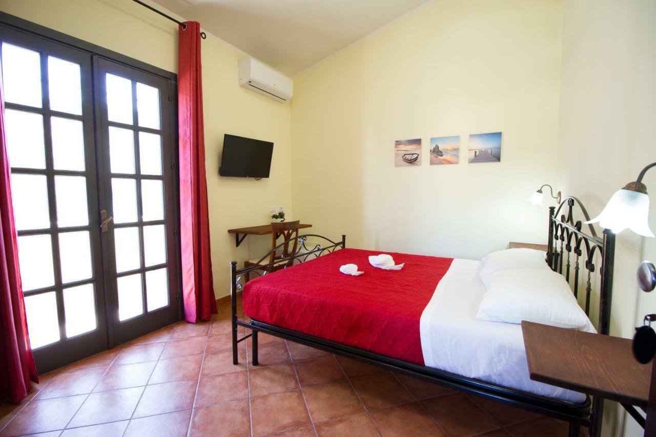 Guest House Capitan Libeccio โตรเปอา ภายนอก รูปภาพ