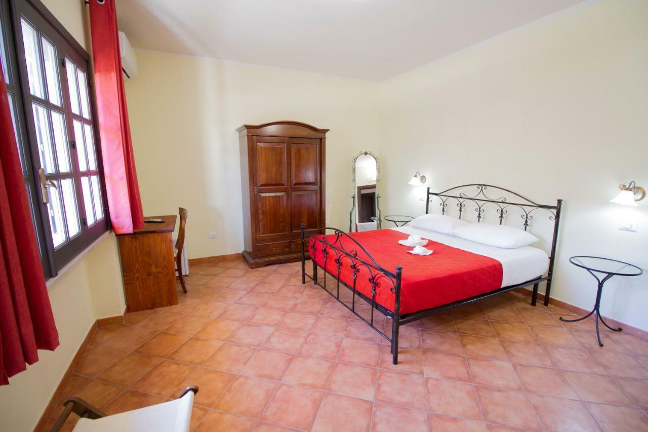 Guest House Capitan Libeccio โตรเปอา ภายนอก รูปภาพ