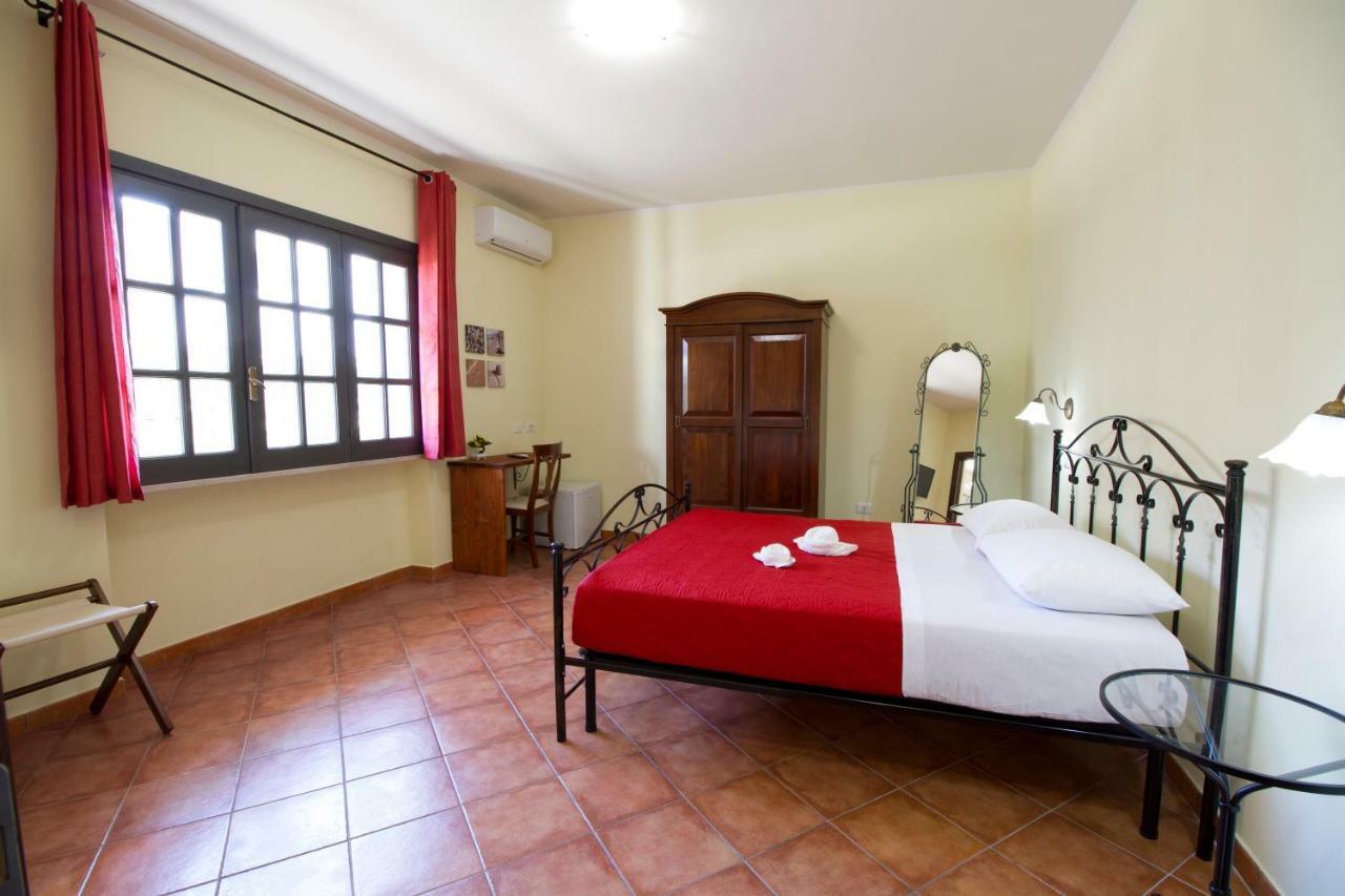 Guest House Capitan Libeccio โตรเปอา ภายนอก รูปภาพ
